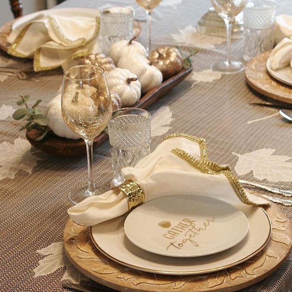 Elegant Thanksgiving Table Setting