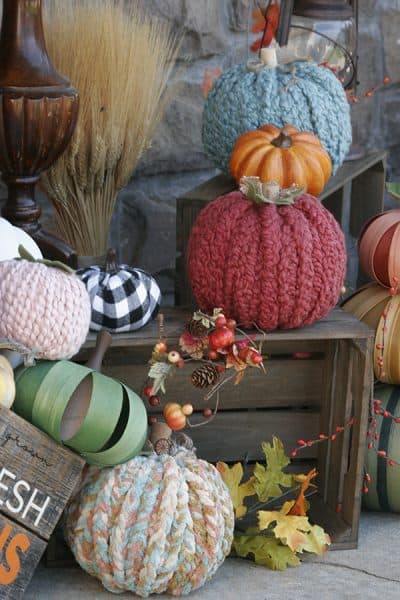 Chunky yarn pumpkins